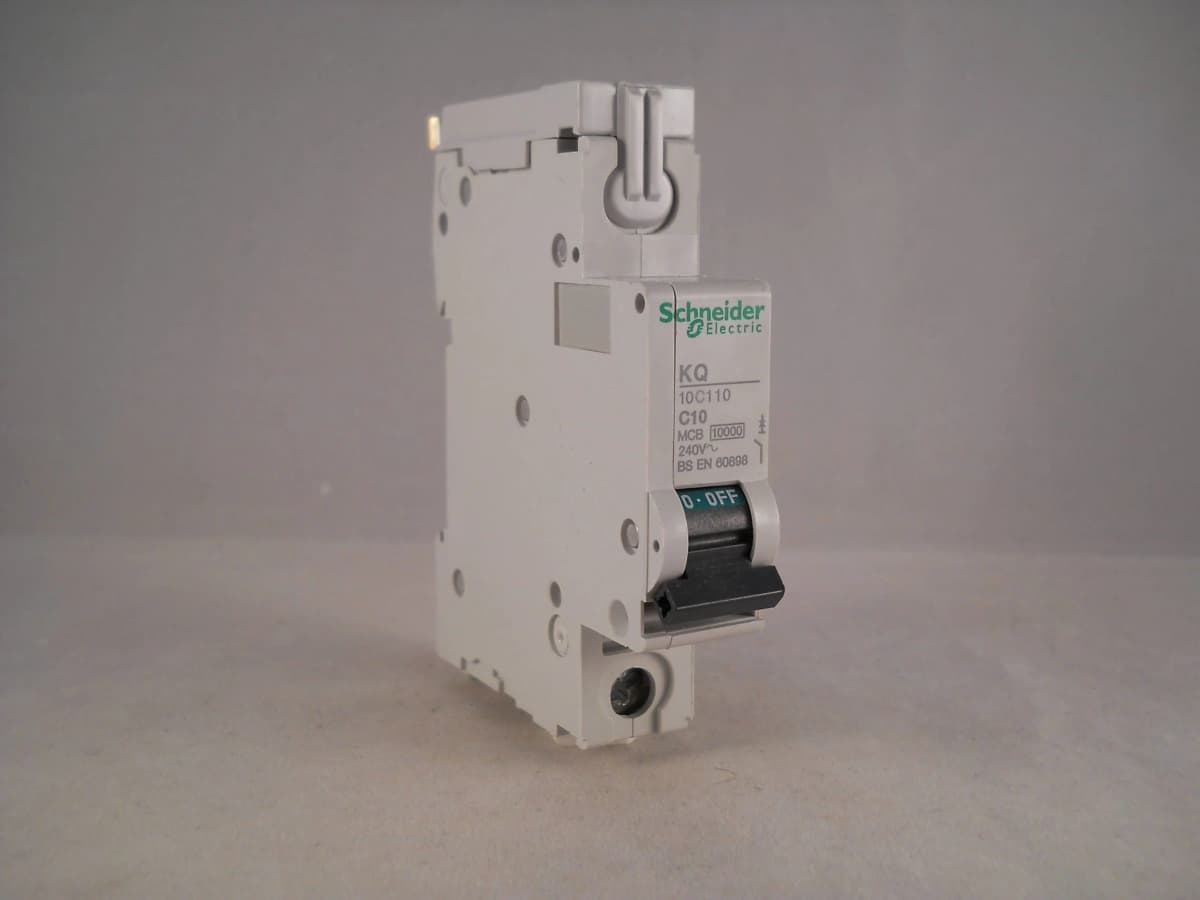 MCB Schneider C10